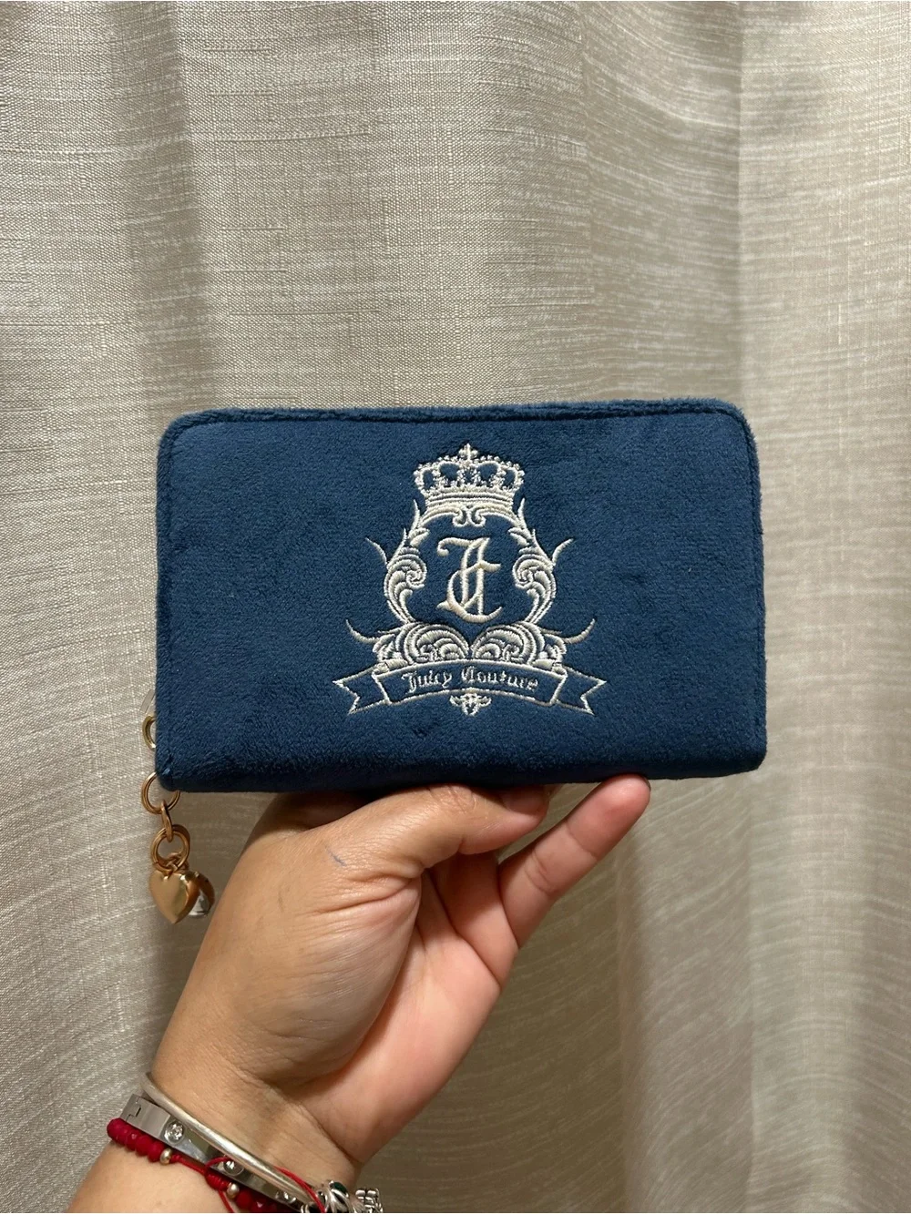 Juicy Couture Cream and Navy Zip Card Wallet